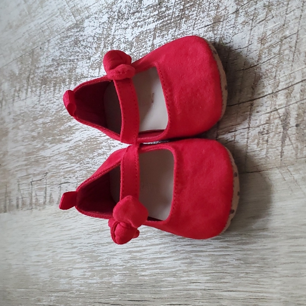 Old Navy 0-3m red infant shoes